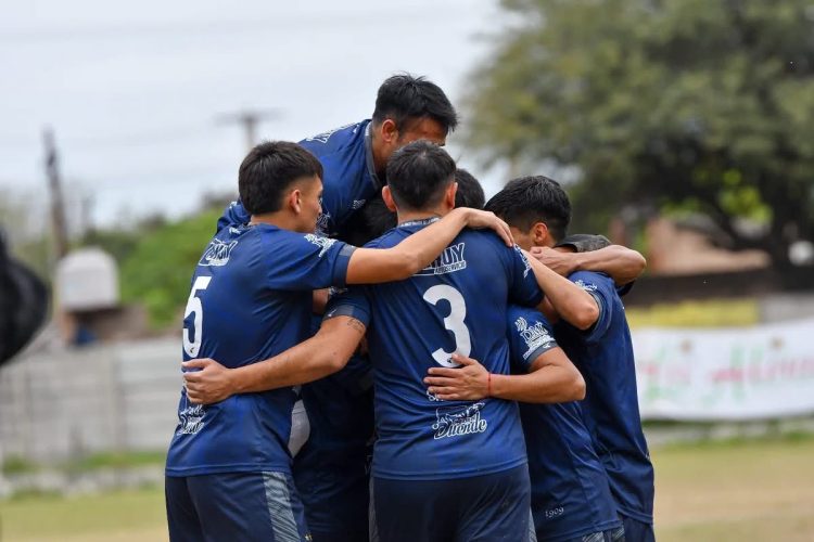 Sarmiento no tuvo piedad y goleó a Villa Unión