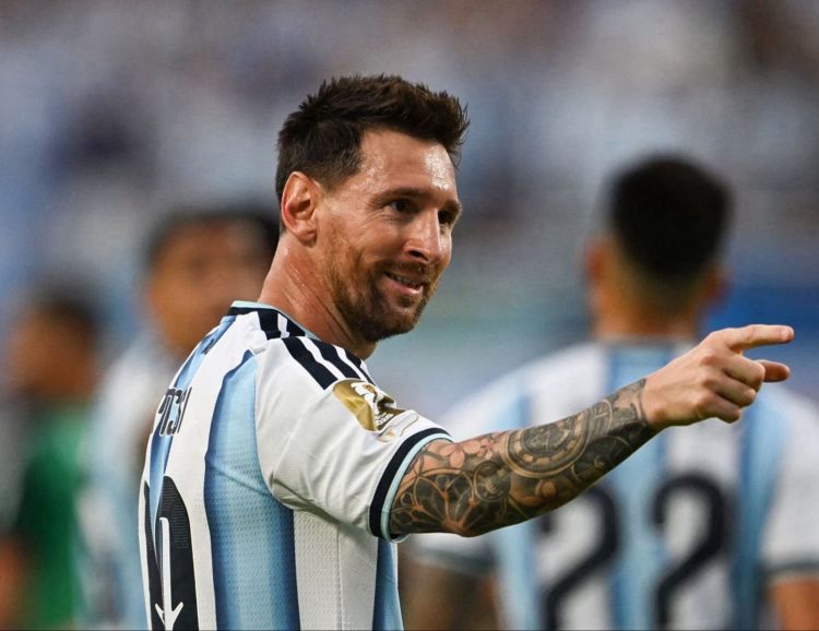 Doblete de Messi y Argentina aumenta la ventaja