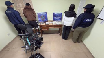 Tres detenidos por un violento asalto en un Rapipago: se logró recuperar más de $2 millones