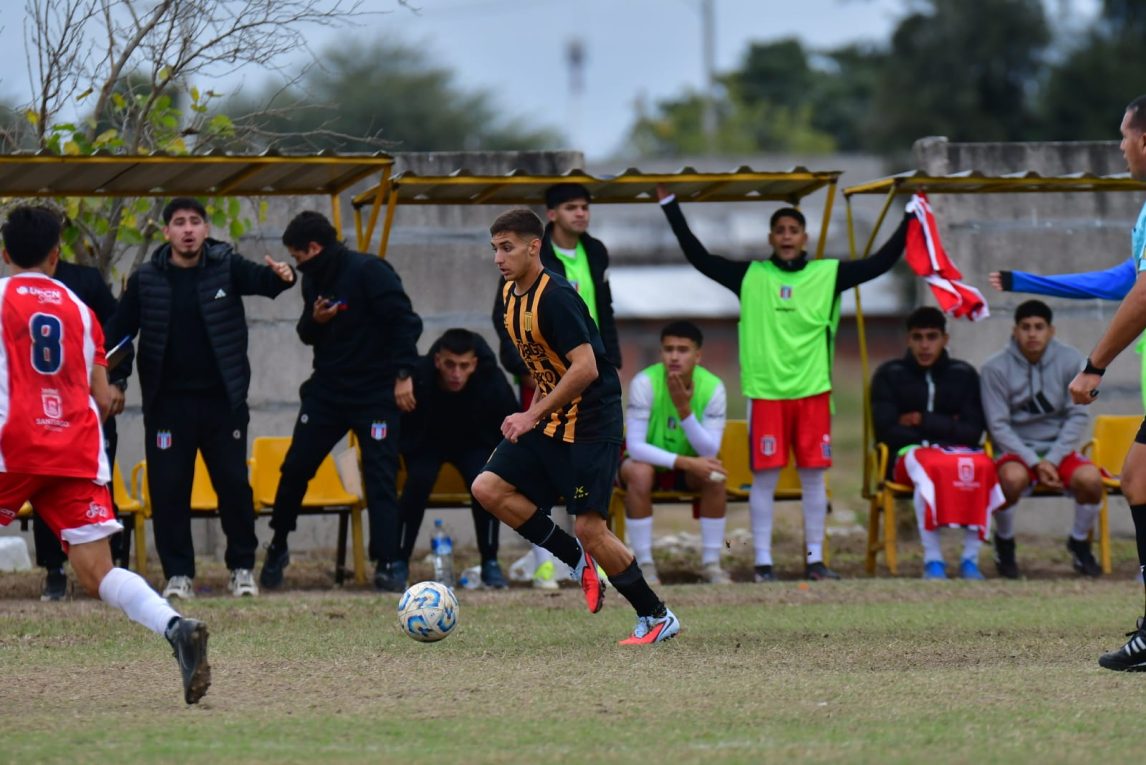 El Tricolor se hizo fuerte en La Banda y derrotó a Mitre