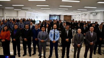 La Policía de Santiago intercambió experiencias con fuerzas de seguridad francesas en materia de prevención del delito y seguridad ciudadana