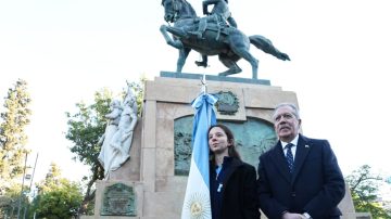 Suárez: “Debemos honrar nuestra bandera y cumplir con nuestra parte de la historia”