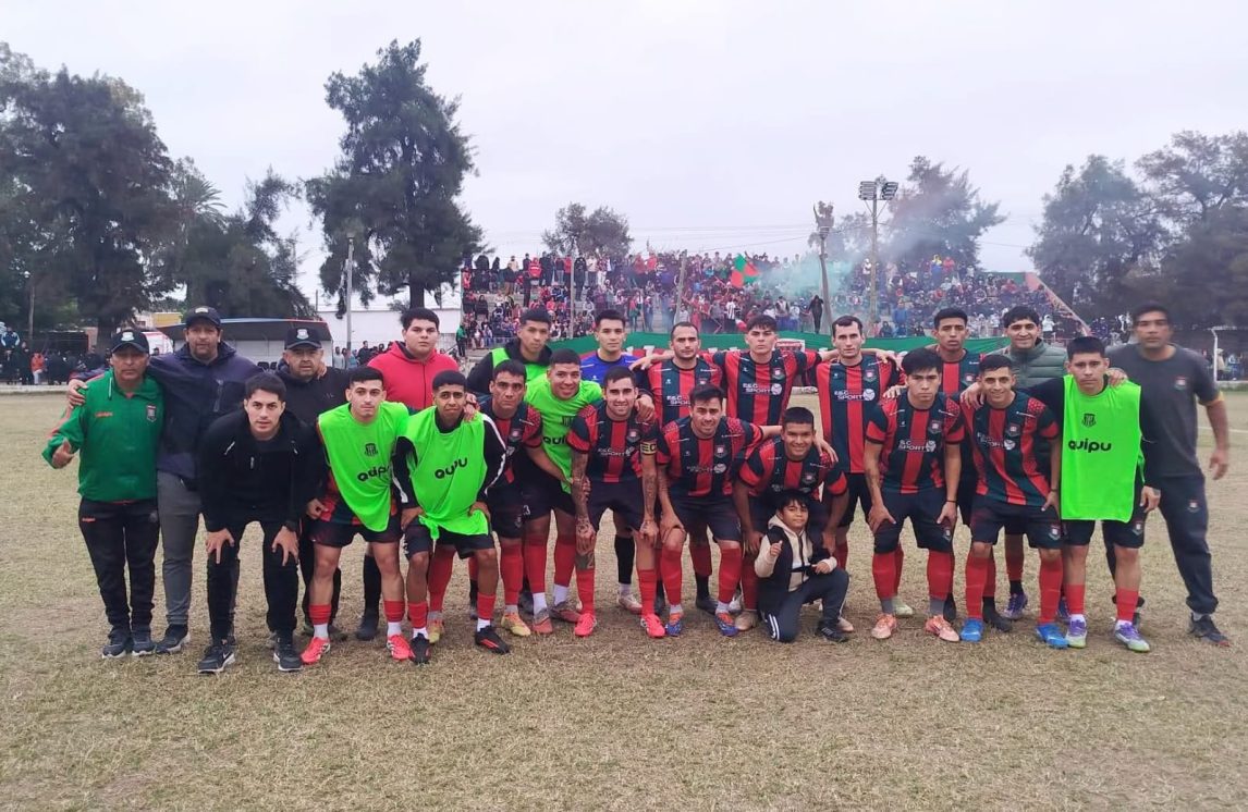 La Liga Santiagueña vive una jornada cargada de fútbol con seis encuentros
