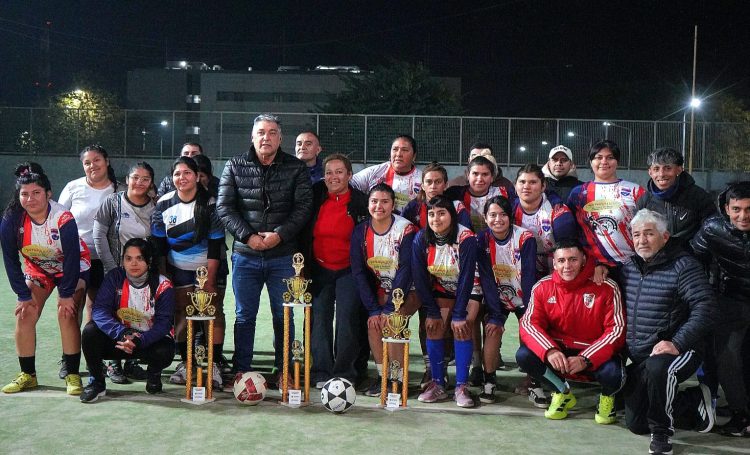 Con una importante convocatoria comenzó el Torneo Clausura de Fútbol Femenino en La Banda