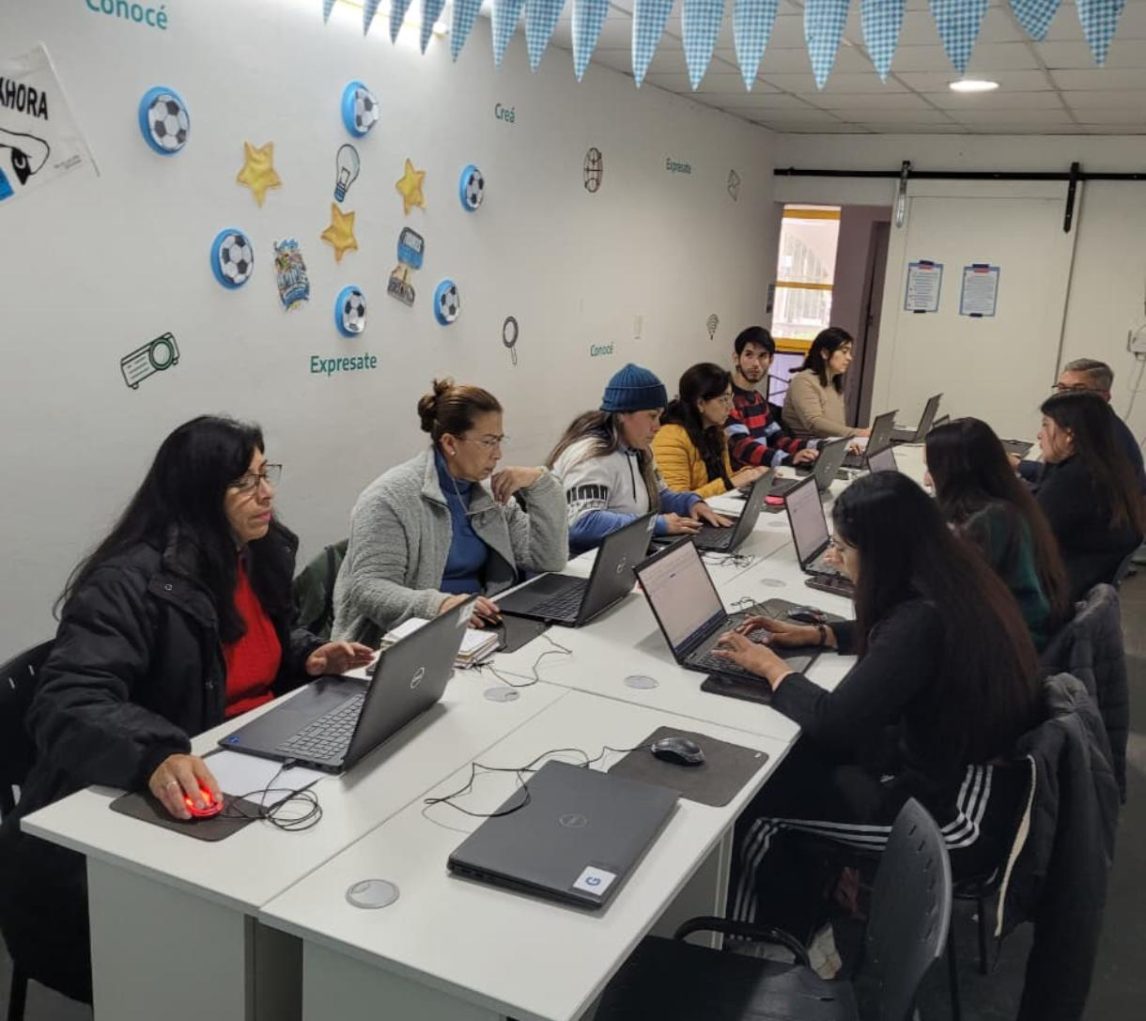 Se encuentran abiertas las inscripciones para los “Talleres Tecnológicos y Digitales” en la Casa del Bicentenario