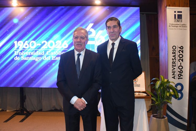 El gobernador Elías Suárez participó del acto por el 66° aniversario de la UCSE