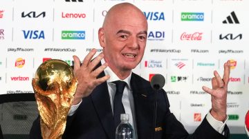 Infantino responde y defiende las pausas de hidratación