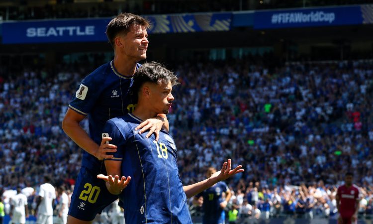 Bosnia goleó a Qatar, lo eliminó del Mundial y sueña con la clasificación