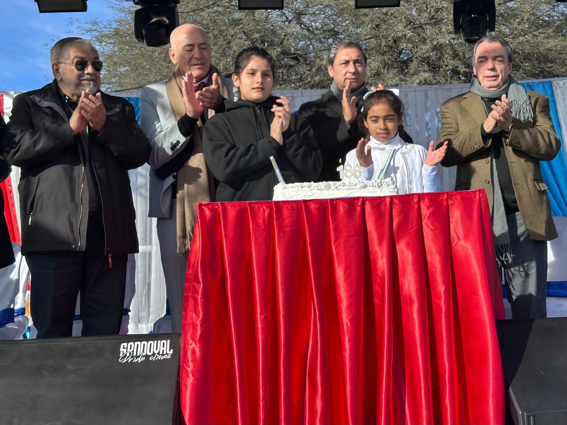 Silva Neder encabezó los actos por el 186° aniversario de el zanjón