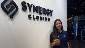 Una biotecnóloga formada en la UNSE trabaja en la clonación de caballos de polo