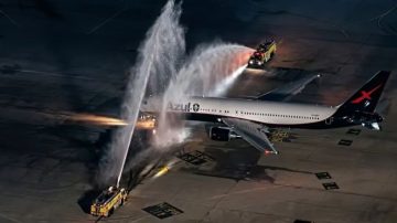 El particular bautismo al avión de la Selección de Brasil rumbo al Mundial 2026