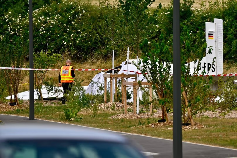 Tragedia en Francia: una avioneta con paracaidistas cayó poco después de despegar y murieron sus 11 ocupantes