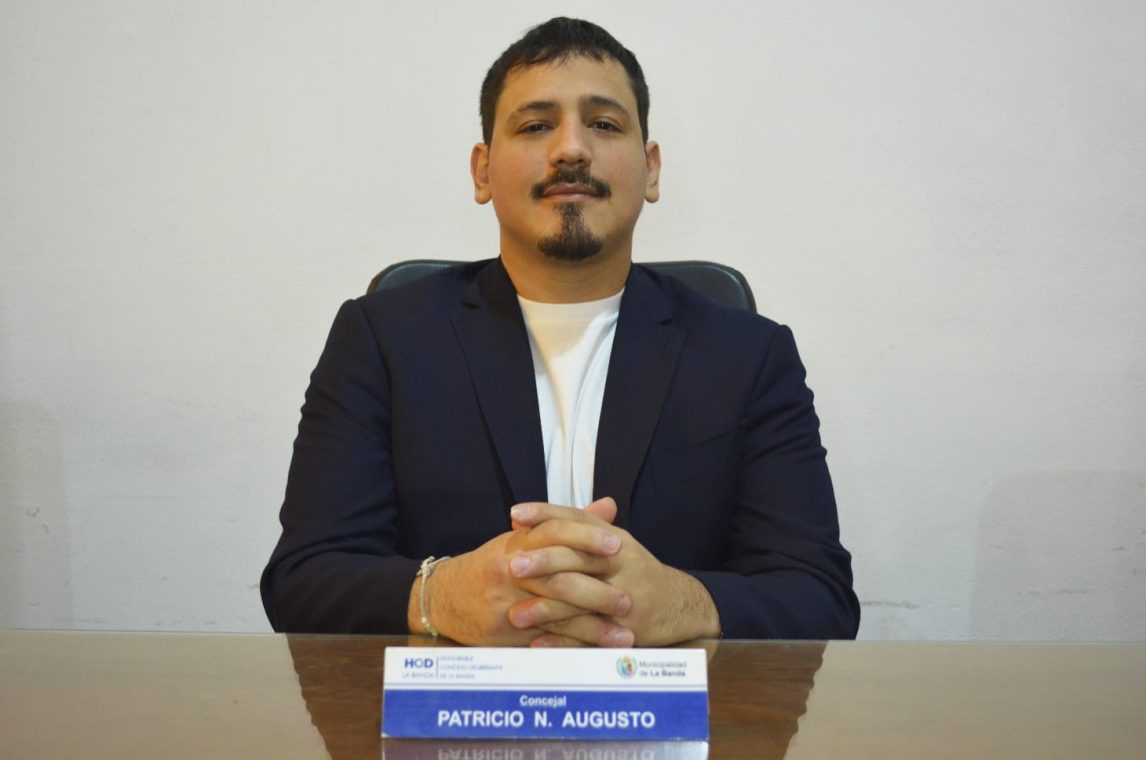 Augusto Patricio lanzó su candidatura y apuntó contra una nueva postulación de Nediani