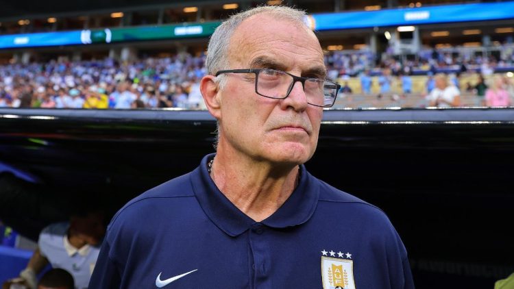 La autocrítica de Bielsa tras la eliminación de Uruguay: “No logré potenciar el poderío de los jugadores”