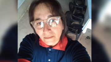 Conmoción por un femicidio en Colonia Dora: un joven halló a su madre asesinada y a su padre ahorcado