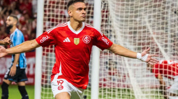 Rafael Santos Borré, a un paso de concretar su vuelta a River