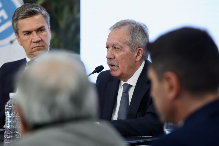 Elías Suárez firmó un importante acuerdo en Chaco: “Los ciclos de inundación y sequía nos obligan a planificar juntos”