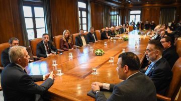 El Gobernador recibió a la comitiva del IV Congreso Nacional de la Federación de Entidades Argentino-Árabes