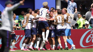 Estados Unidos venció a Australia y aseguró su lugar en los 16avos de final