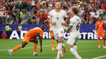 Con un gol agónico de Haaland, Noruega avanzó a los octavos de final