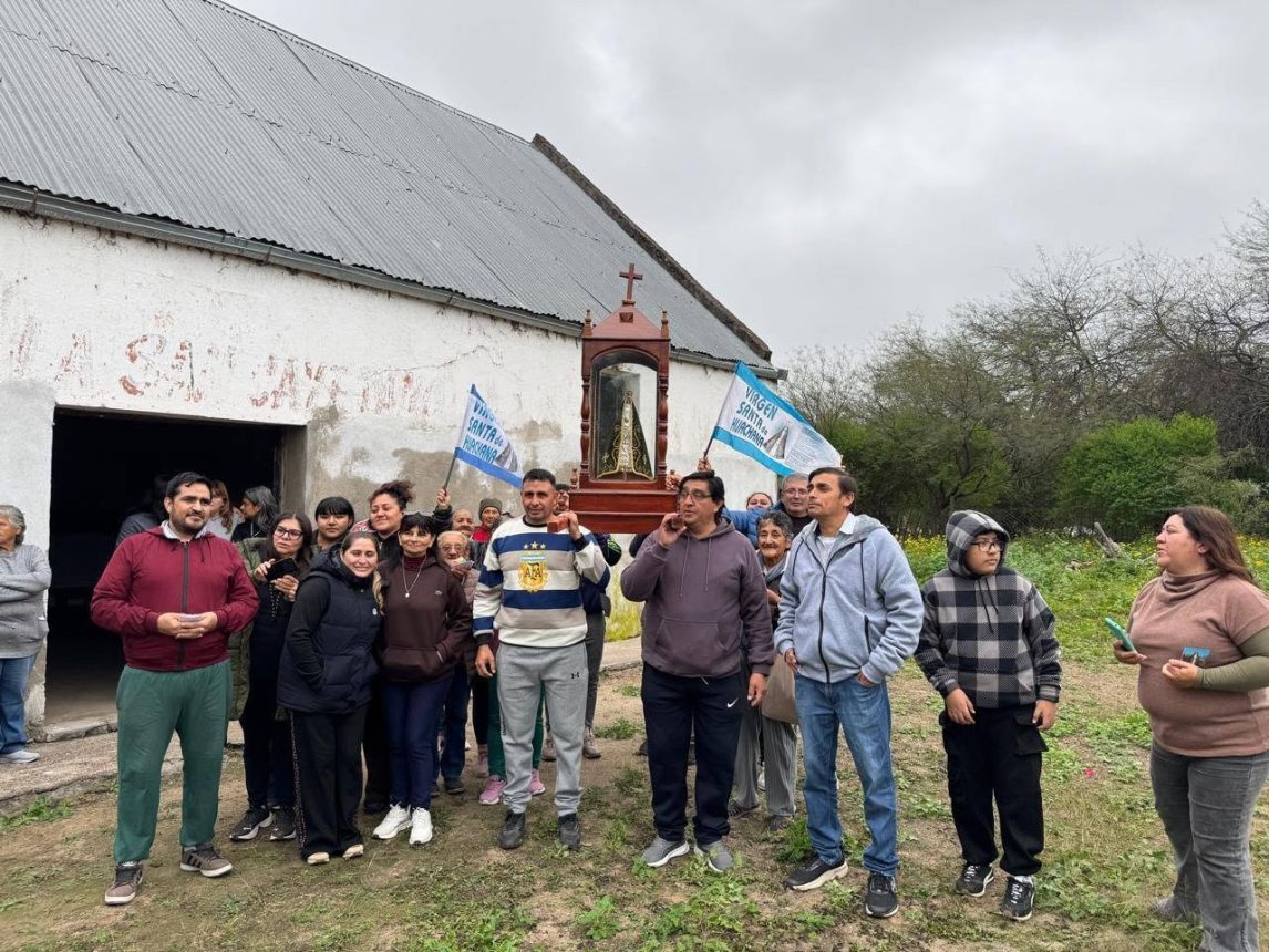 La imagen original de la Virgen de Huachana en misión pastoral por la ciudad de La Banda