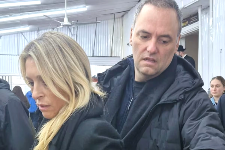 Manuel Adorni y su esposa adhirieron al Régimen Simplificado de Ganancias