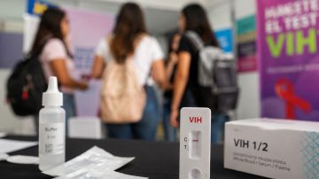 “Las enfermedades no desaparecieron: se dejó de hablar de ellas”: refuerzan los testeos de VIH en jóvenes