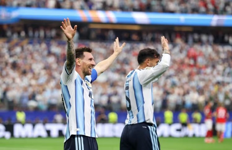 LEO ESTÁ TOTALMENTE LOCO: ARGENTINA LE GANÓ A AUSTRIA CON UN DOBLETE DE MESSI Y NOS VOLVIMOS A ILUSIONAR