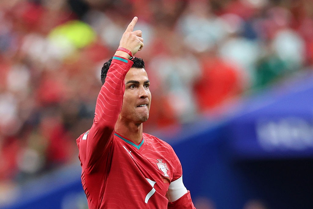 Los dos récords que batió Cristiano Ronaldo tras anotar un doblete ante Uzbekistán