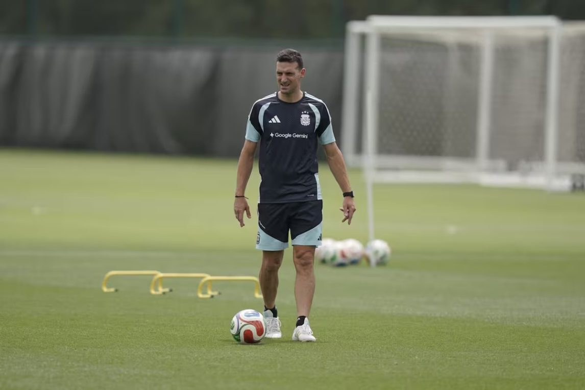 Las dudas de Scaloni para enfrentar a Inglaterra en la semifinal del Mundial