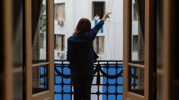 La Justicia rechazó flexibilizar la prisión domiciliaria de Cristina Kirchner y mantendrá la tobillera electrónica