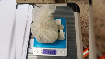 B° Mariano Moreno: tras una denuncia anónima, aprehendieron a un hombre y le secuestraron marihuana