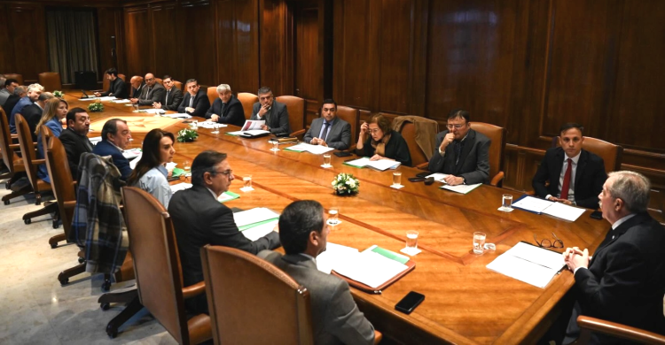 El gobernador Elías Suárez encabeza una reunión con su gabinete sobre temas claves para el desarrollo de Santiago del Estero
