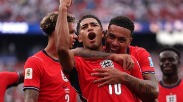 Inglaterra venció a Panamá y terminó como líder