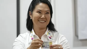 Balotaje en Perú: Keiko Fujimori remonta el escrutinio oficial y supera a Sánchez por 651 votos
