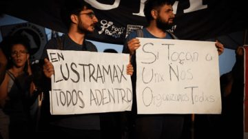 Nueva ola de despidos en Lustramax: denuncian que ofrecen indemnizaciones en cuotas o con mercadería