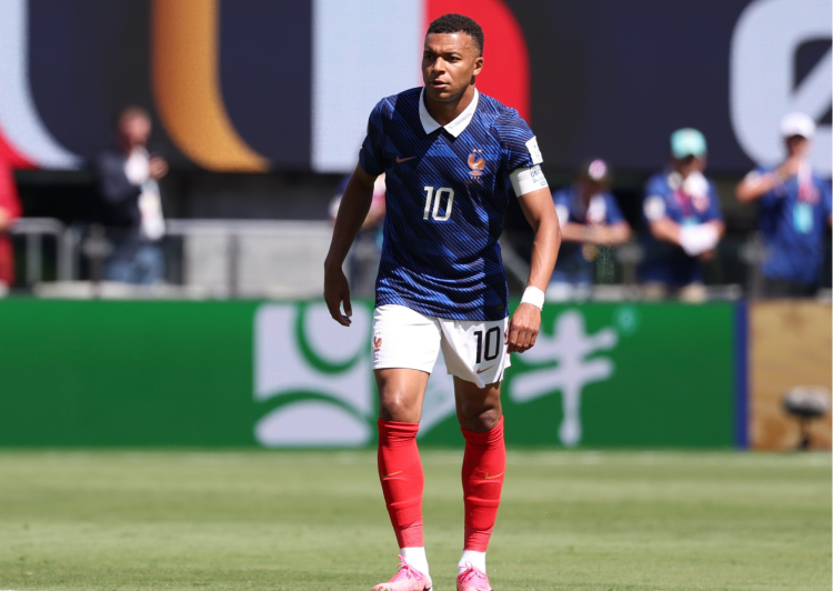 Doblete, récord y más historia para Mbappé en los Mundiales