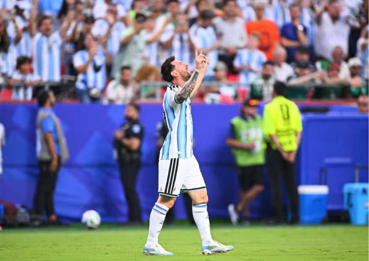Messi no se detiene: otro récord para su colección
