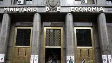 Evacuaron el Ministerio de Economía por una amenaza de bomba