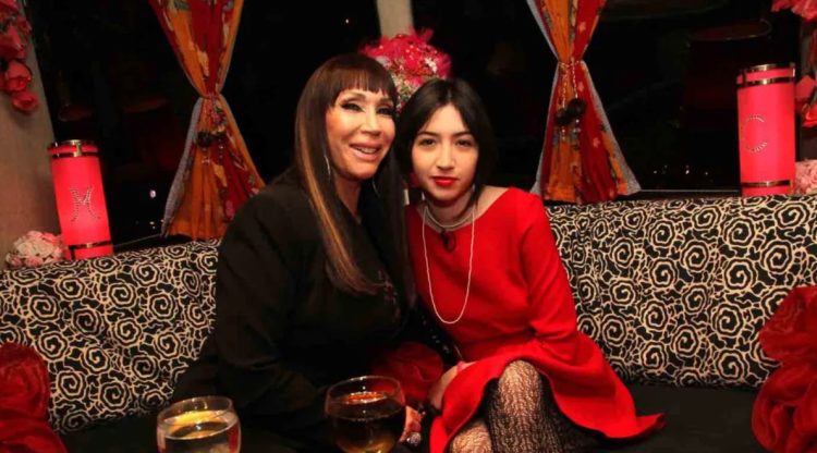 Moria Casan se saludó a sí misma en el Día del Padre: “Me percibo madre y padre”