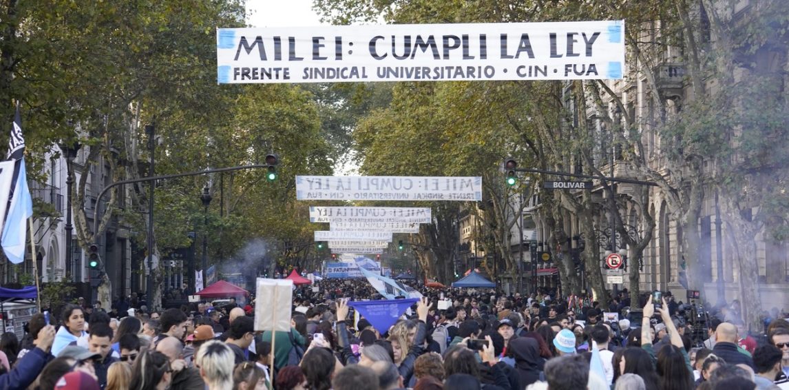 El Gobierno formalizó acuerdo presupuestario con rectores, pero los gremios universitarios se distancian y evalúan medidas