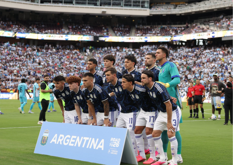 Todo listo para el debut: así formaría Argentina ante Argelia