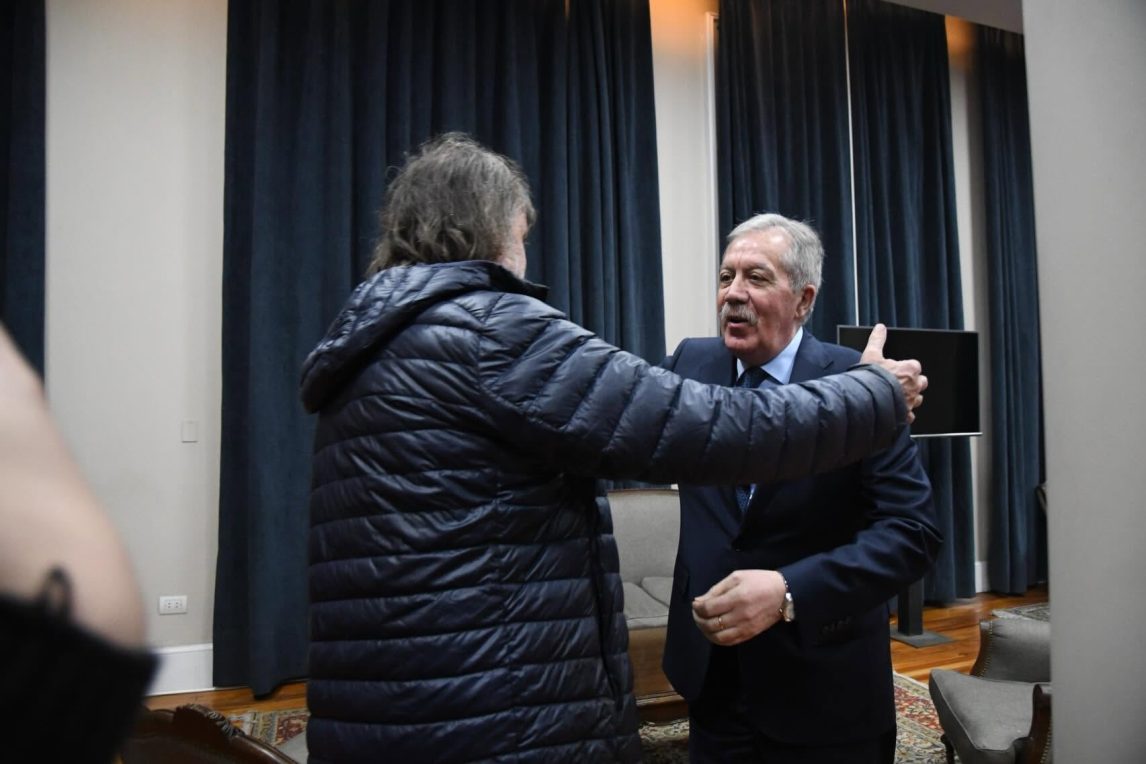 El Gobernador participó de la entrega del Premio al Servicio Distinguido del Rotary Club local