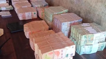 Detuvieron a un policía acusado de participar en el millonario robo a un funcionario municipal de Atamisqui