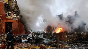 Rusia lanzó un ataque masivo contra Ucrania: al menos 13 muertos y más de 100 heridos