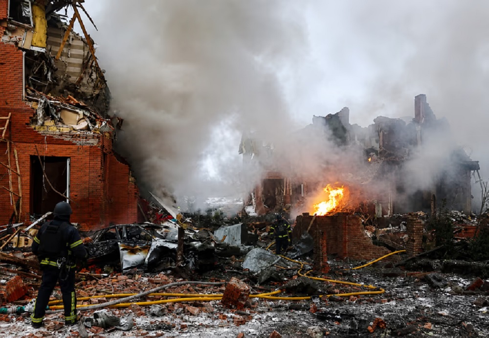 Rusia lanzó un ataque masivo contra Ucrania: al menos 13 muertos y más de 100 heridos