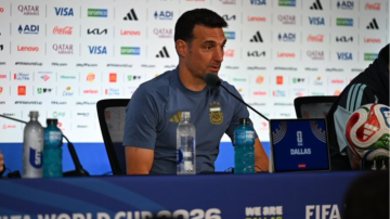 Scaloni respondió a las críticas por un supuesto favoritismo hacia Argentina: “No mires las redes sociales”