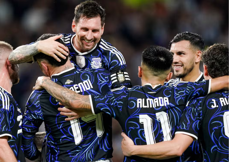 EN VIVO: Argentina se mide ante Cabo Verde por un lugar en octavos de final