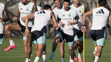 Con algunas dudas, Scaloni empieza a delinear el equipo para el debut ante Argelia