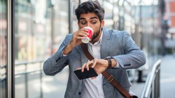 ¿Siempre llegas tarde al trabajo?, aplicá estos 12 consejos para evitarlo
